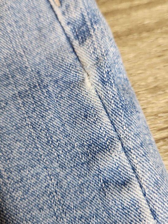 Tommy Hilfiger Classic Fit Jeans Light Wash Size 4A - Picture 7 of 10